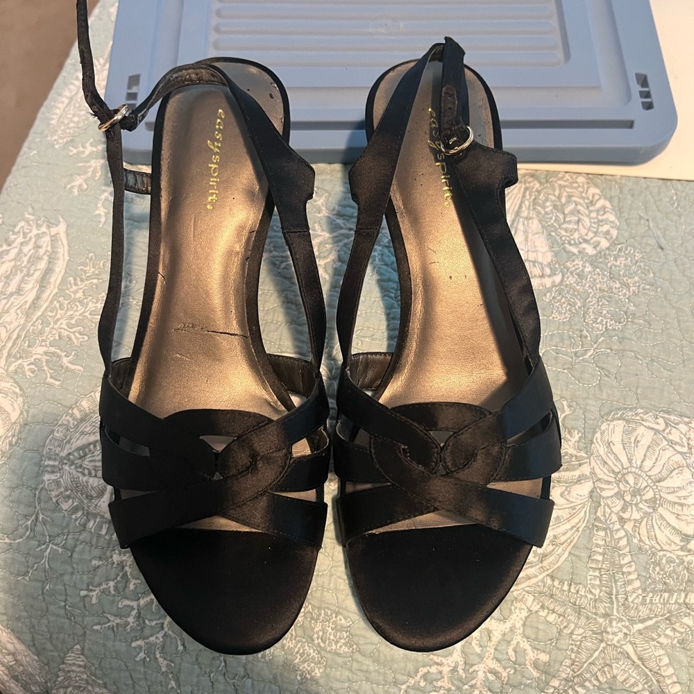 Easy Spirit Elegant Black Women's Sandals